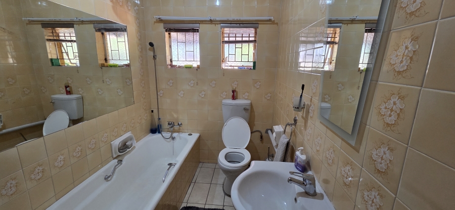 3 Bedroom Property for Sale in Hillcrest Northern Cape